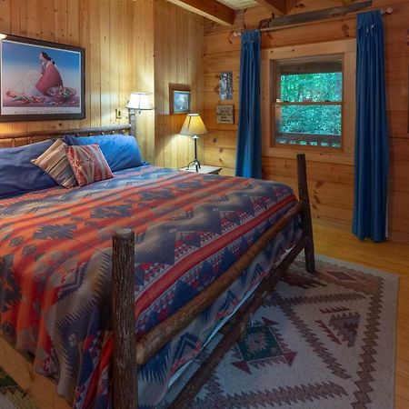 Вилла Creekside Bunkhouse Whittier Экстерьер фото